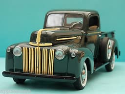 1:24 DANBURY MINT 1942 FORD PICKUP TRUCK LHD AMERICAN MODEL CAR RARE GREEN L@@K!