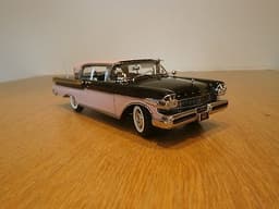 1957 Mercury Turnpike Cruiser 1:24 Danbury Mint diecast model