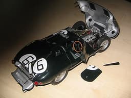 AUTOart Jaguar D type 1/18 Lemans 24 hour winner Hawthorn die cast