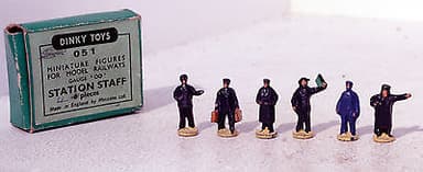 BOXED DIE CAST DINKY TOYS 051 STATION STAFF FIGURES FOR HORNBY DUBLO MECCANO