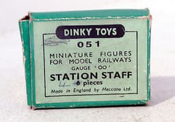 BOXED DIE CAST DINKY TOYS 051 STATION STAFF FIGURES FOR HORNBY DUBLO MECCANO