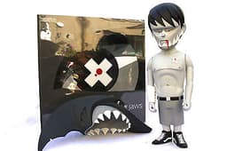 Coarse Toys - Jaws Pain Signature Ed - Mark Landwehr / Kaws / Kidrobot / 100 pcs