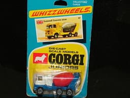 CORGI JUNIORS WHIZZWHEELS NEW DIECAST TOYS ORIGINAL CARD No.47 SCAMMELL CONCRETE
