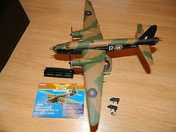 Corgi RAF Wellington Bomber R for Robert Brooklands AA34809 1/72 Scale Diecast