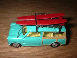 CORGI TOYS 485 SURFING WITH B.M.C MINI COUNTRYMAN NEAR MINT BOXED DIECAST MODEL