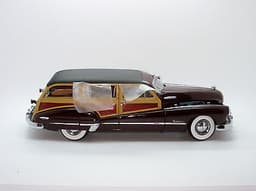 Danbury Mint 1947 Buick Roadmaster Estate Wagon Limited Edition -Never Displayed