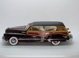 Danbury Mint 1947 Buick Roadmaster Estate Wagon Limited Edition -Never Displayed