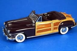 Danbury Mint - 1948 CHRYSLER TOWN & COUNTRY - Replica Die Cast Metal Model 1:24