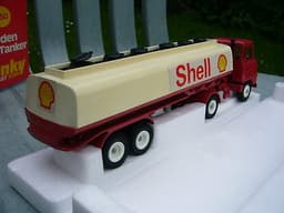 Dinky 950 Foden Tanker ( Shell )