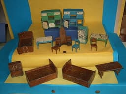 DINKY OLD RARE MECCANO DOLLY VARDEN PRE WAR DOLLS HOUSE FURNITURE