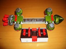 Dinky Toys Eagle Transporter 359 Space 1999 Die Cast Green White