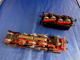 MARKLIN HO GAUGE DIECAST 3 RAIL LOCOMOTIVE & TENDER 3005 23014 (TENDER 3048)