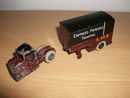 Pre war Dinky 1935 mechanical horse
