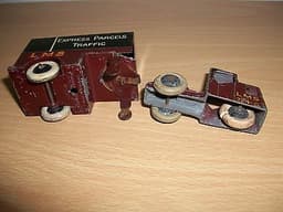 Pre war Dinky 1935 mechanical horse