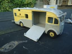 RARE DINKY TOYS 979 RACEHORSE TRANSPORT NEWMARKET COMPLETE ORIGINAL BOXED