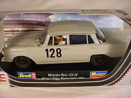 Revell Mercedes Benz 220SE #128 Monte Carlo Winner 1960 08338 1/32 slot car