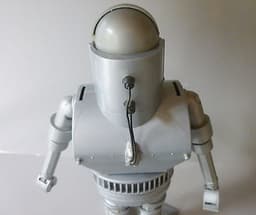 VINTAGE 1970s DOCTOR WHO GIANT ROBOT FIGURE - DENYS FISHER HONG KONG