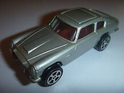 VINTAGE DIECAST CORGI JUNIORS WHIZZWHEELS JAMES BOND ASTON MARTIN DB5