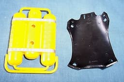 VINTAGE GILBERT JAMES BOND ACTION FIGURE EQUIPMENT