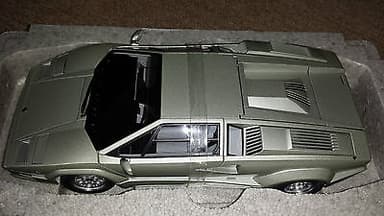 1/18 Autoart Lamborghini Countach 25th Anniversary SILVER Lamborghini countache