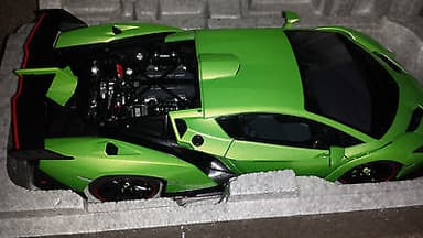 1/18 Autoart Lamborghini Veneno GREEN New Release Veneno 50th celebration