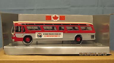 1/50 CORGI 54305 TTC TORONTO TRANSIT COMMISSION GM 5302 Fishbowl transit bus