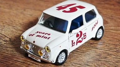 CORGI DIECAST MINI- CODE 3- LONDON TO BRIGHTON 2004 1:36 MINI- RARE CORGI MINI