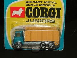 CORGI JUNIORS WHIZZWHEELS DIECAST TOYS ORIGINAL CARD ERF TIPPER TRUCK No.48