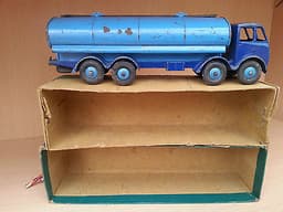 Dinky toys vintage die-cast no 584 Foden 14 ton petrol tanker lorry Meccano ltd