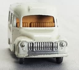 Matchbox Regular Wheels No.14c Bedford Lomas Ambulance #8