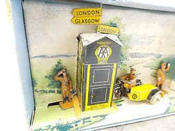 Meccano DINKY No.44 A.A Hut, Motor Cycle Patrol & Guides Diecast 1930s - V17 B53