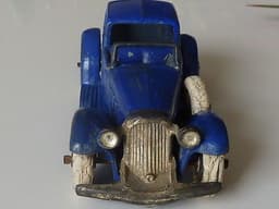 Pre war Dinky 24c Town Sedan.
