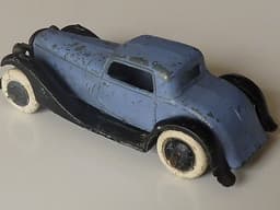 Pre war French Dinky 24f Sportsmans Coupe with white \'Dunlop\' tyres.