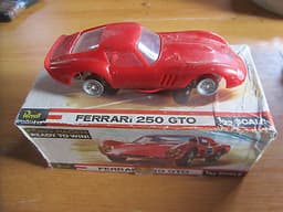 SLOT CAR REVELL FERRARI 250 GTO