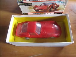 SLOT CAR REVELL FERRARI 250 GTO