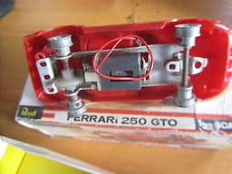 SLOT CAR REVELL FERRARI 250 GTO
