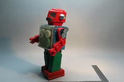 Vintage Clockwork Robot in Good Condition - Not Working (726a)