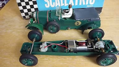 VINTAGE TRI-ANG SCALEXTRIC BOXED MM/C64 BENTLEY 4.5 (1929) 100% INTACT & RUNS