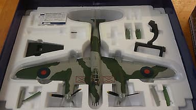 1/32 RAF Mosquito BNIB (die cast) "BLACK RUFFE"