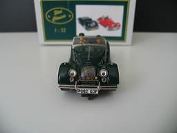 1/32 Slot Classic Morgan 4/4 civil green CJ-15 RTR, Read!!!!