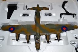 CORGI 1/72 AVRO LANCASTER B.I "GRAND SLAM" CARRIER - AA32609