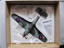 CORGI AVIATION ARCHIVE:AA35508HURRICANE\'NIGHT REAPER\'(B.O.B.M.F.50TH)1/32DIECAST