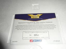 Corgi Aviation Archive WWII 1/72 diecast Boeing B-17 Flying Fortress IIA AA33303