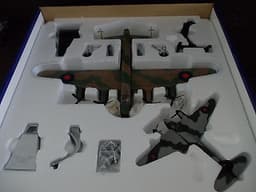 Corgi AVRO LANCASTER BOMBER with DH MOSQUITO Die Cast 1/72 Scale Limited Editon