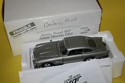 Danbury Mint James Bond Aston Martin DB5 1:24 scale diecast car both boxes