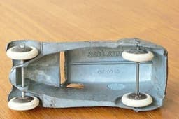 Dinky Pre war 28s Delivery van FRY´S COCOA CHOCOLATE - one out of six for sale !