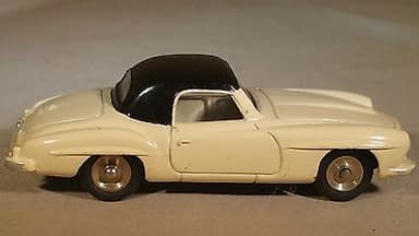Dinky Toys Mercedes 190 SL #526 w/ Original Box - Excellent Condition