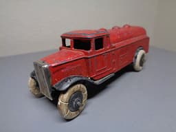 DINKY TOYS No 25D VINTAGE 1930\'S TANKER TRUCK VERY RARE PRE WAR ITEM