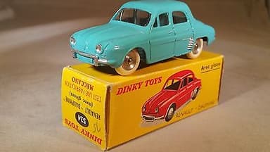 Dinky Toys Renault Dauphine #524 w/ Original Box - Excellent Condition