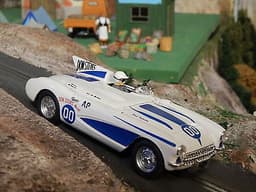 DON STEVES - CHEVROLET CORVETTE - NEWLY DECALED NINCO 1/32 SLOTCAR